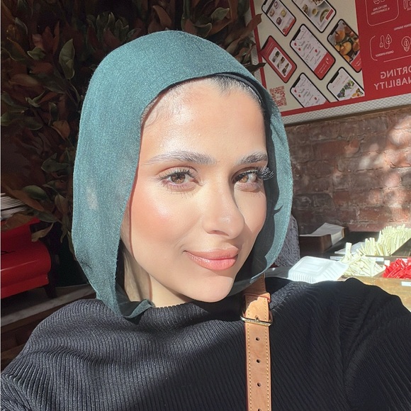 Meet the Posher Other - Meet your Posher, Shatha